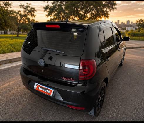 VOLKSWAGEN FOX 1.6 MI ROCK IN RIO 8V FLEX 4P MANUAL VOLKSWAGEN FOX 1.6 MI ROCK IN RIO 8V FLEX 4P MANUAL